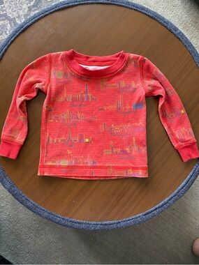 Piccolina Red Long-Sleeve Pajama Top with Different City Skyline Print. Size 2T
